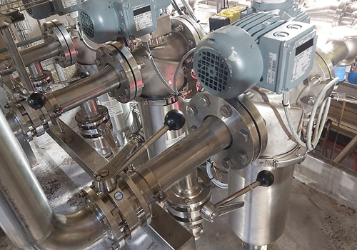 Automatic self-cleaning filtration for higher or variable solids loading. 